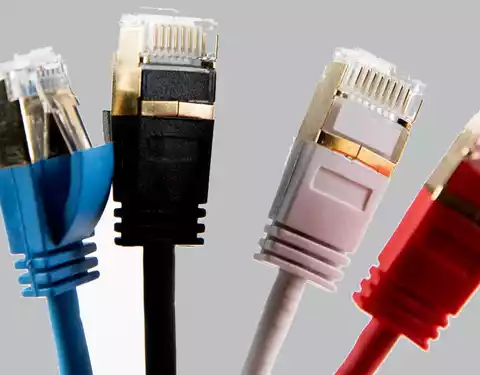 Wo kann man günstige Ethernet-Netzwerkkabel verschiedener Typen kaufen?