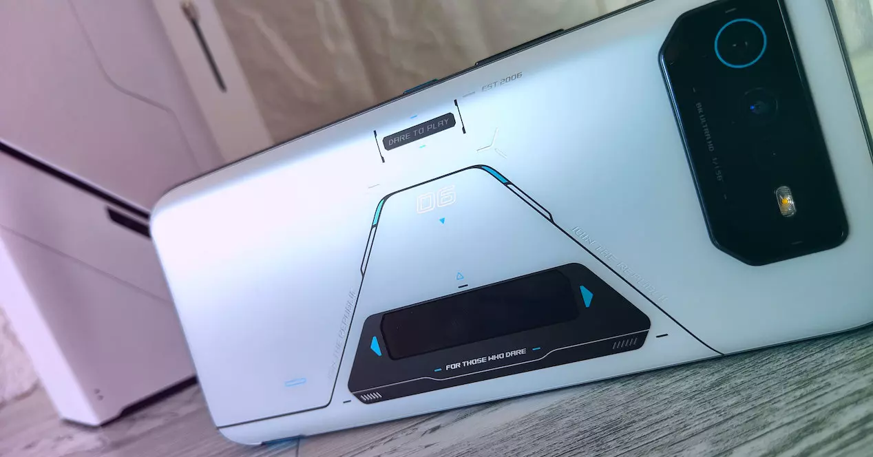 ASUS ROG Phone 6 Pro