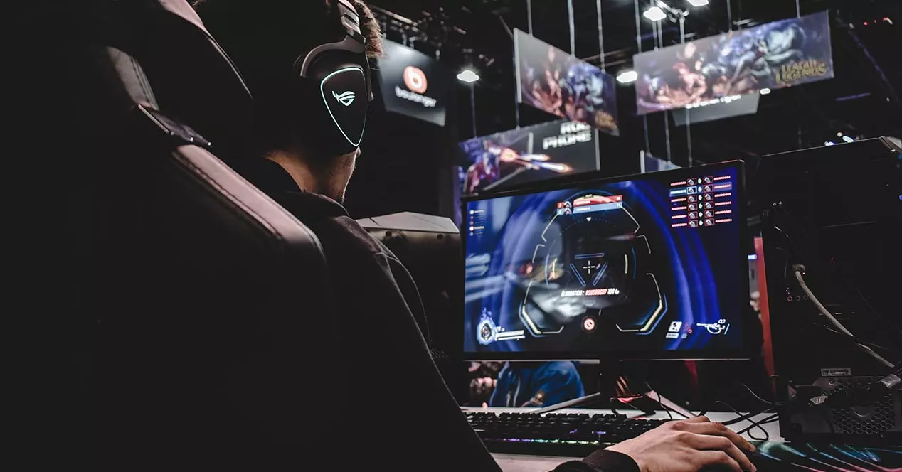 measure and improve network performance for online gaming