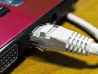 Por que os laptops não têm mais o conector de internet