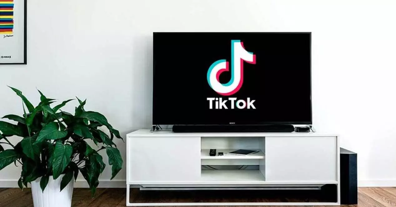 katsoa Instagram- tai TikTok-videoita älytelevisiossani