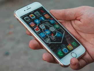 manage the apps you use with Sign in with Apple