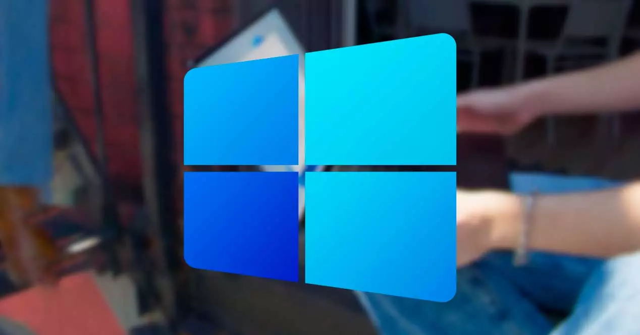 Migliora la barra delle applicazioni di Windows 11, adattala a tuo piacimento