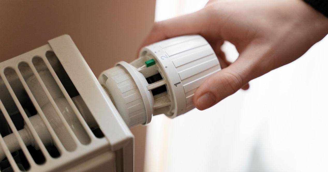 Hausautomation verwendet, um die Temperatur zu halten und Geld zu sparen