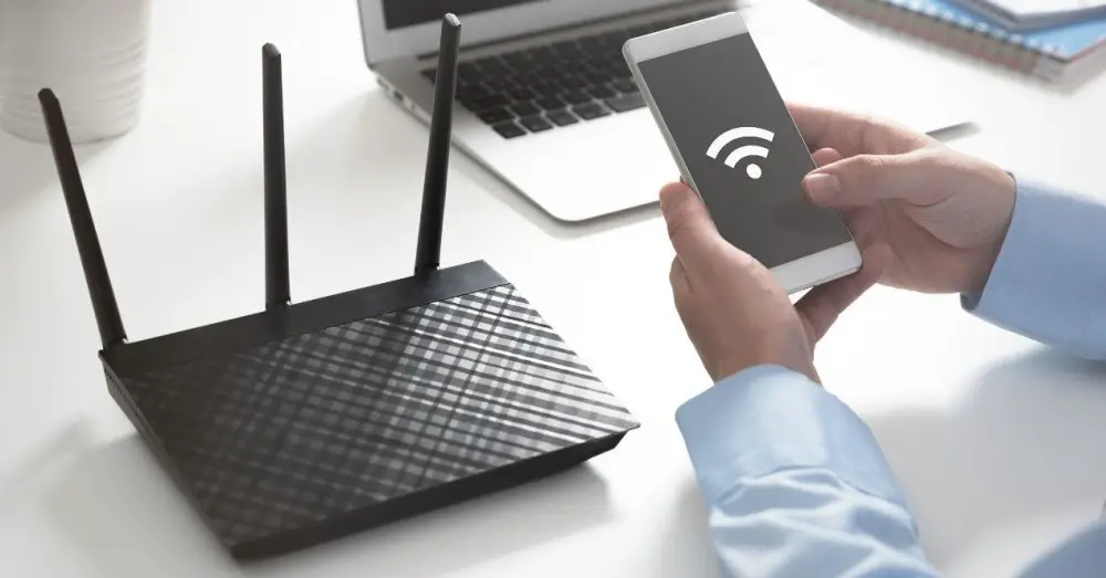 How to enter the WiFi router from the mobile