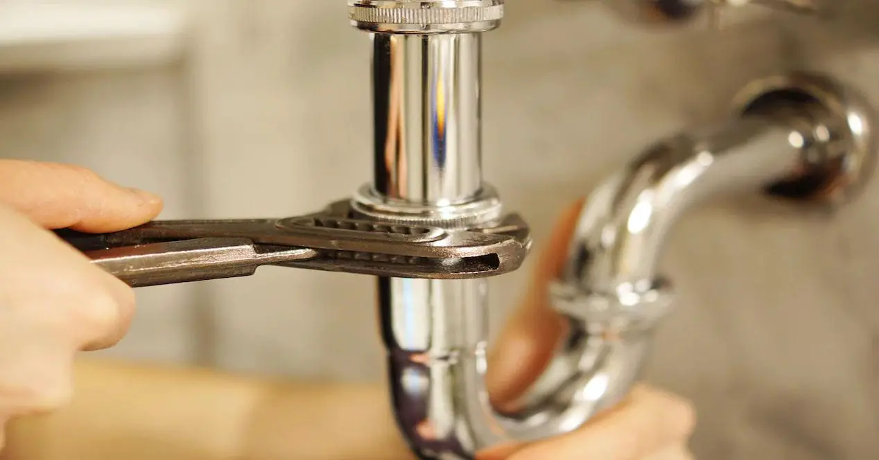 This cheap water sensor detects any leak in your house