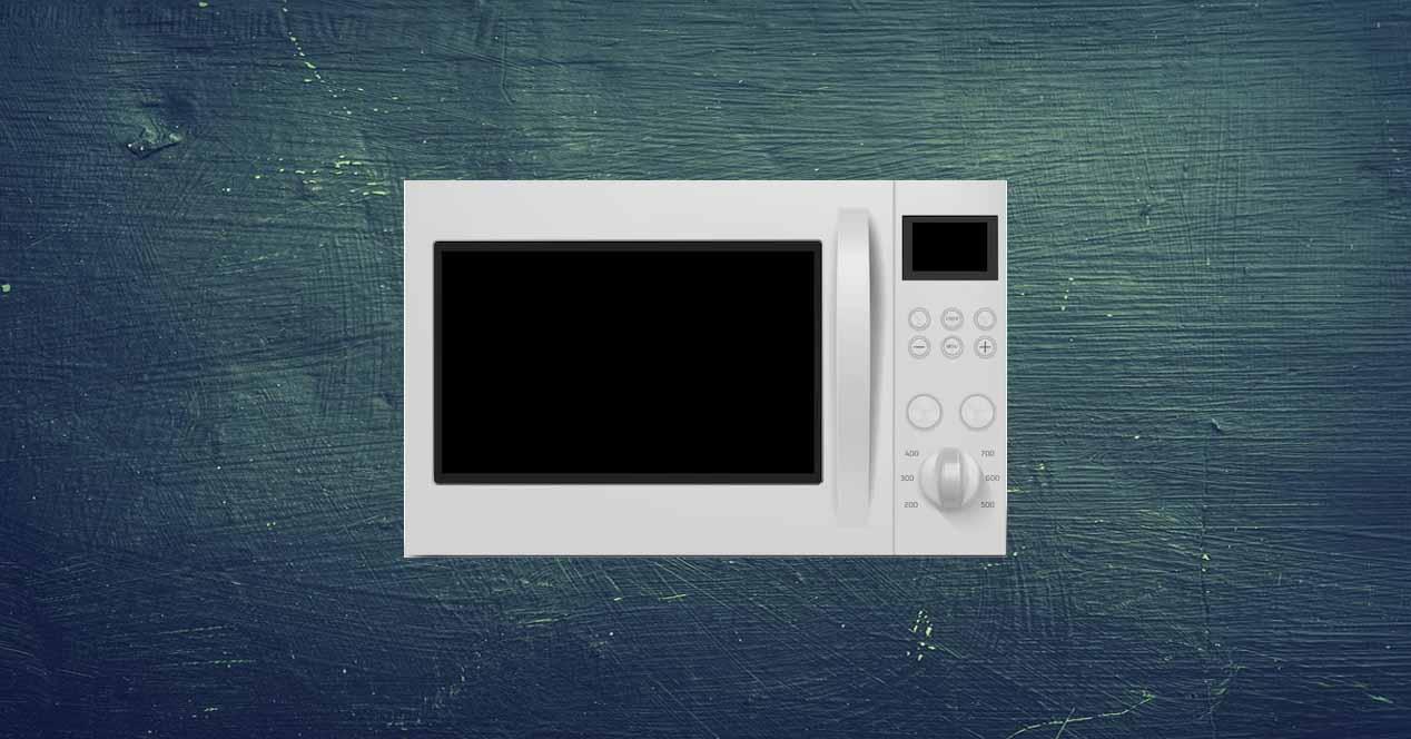 Quanto spendi un anno usando il tuo forno a microonde