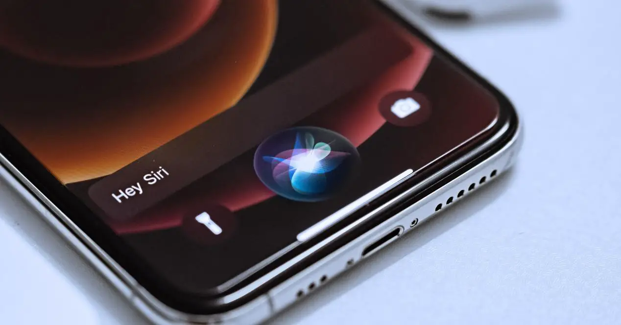 قم بتخصيص Siri على iPhone الخاص بك لجعله فريدًا