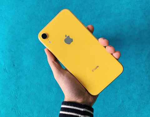 Is it worth buying iPhone XR in 2022