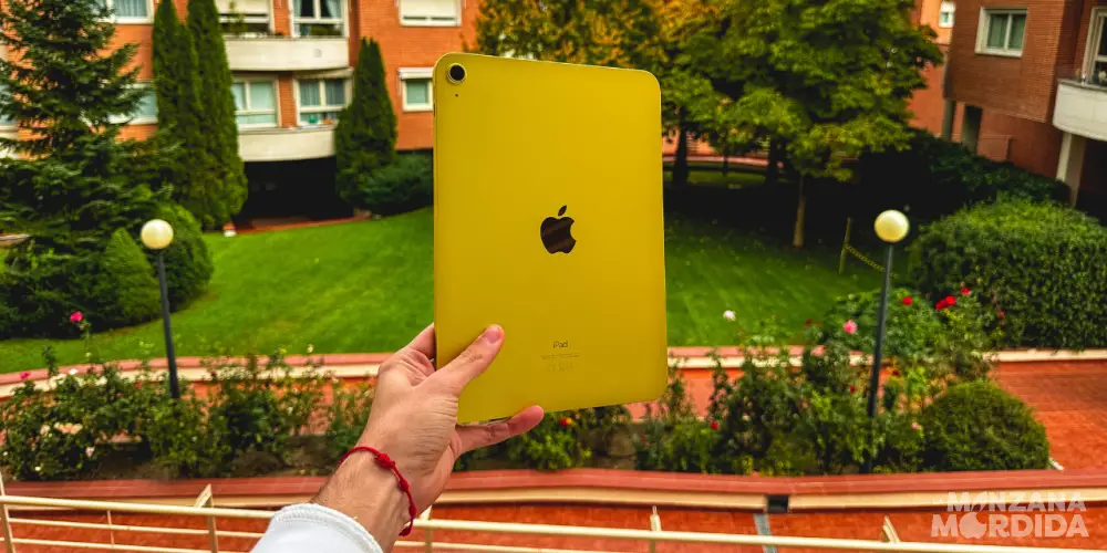 iPad amarelo