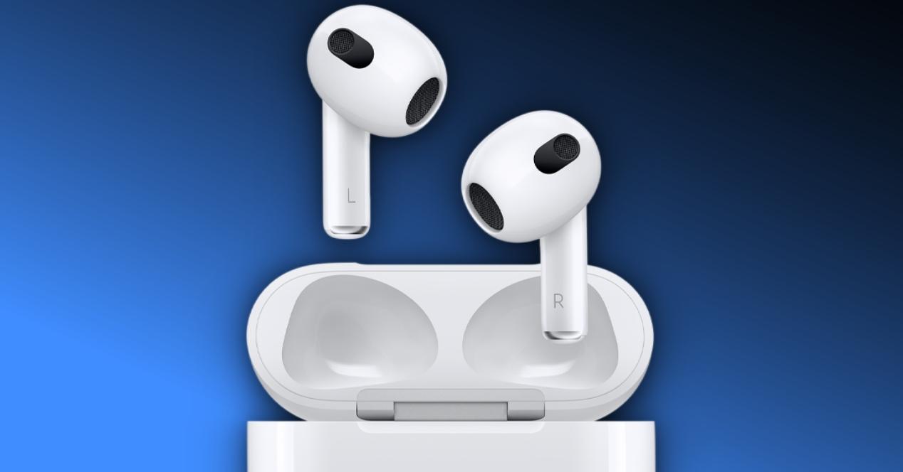 飛行中に機内モードで AirPods を接続する