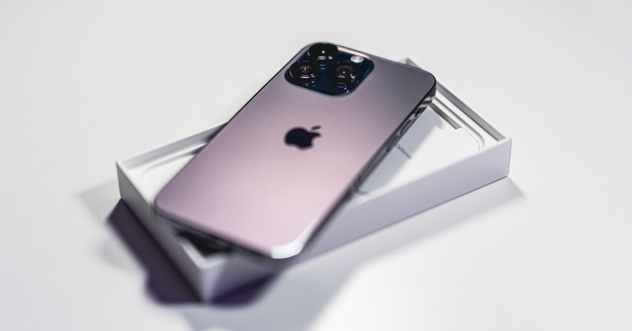 Buying a refurbished iPhone on Amazon