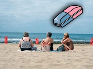 Removing people from photos with your mobile is so easy