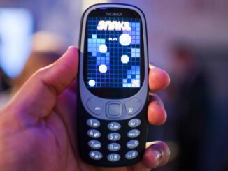Retro is in fashion, 90s mobile phones are back