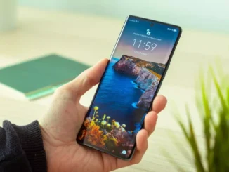 android phone rebooting