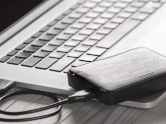 connect hard drive to iPhone