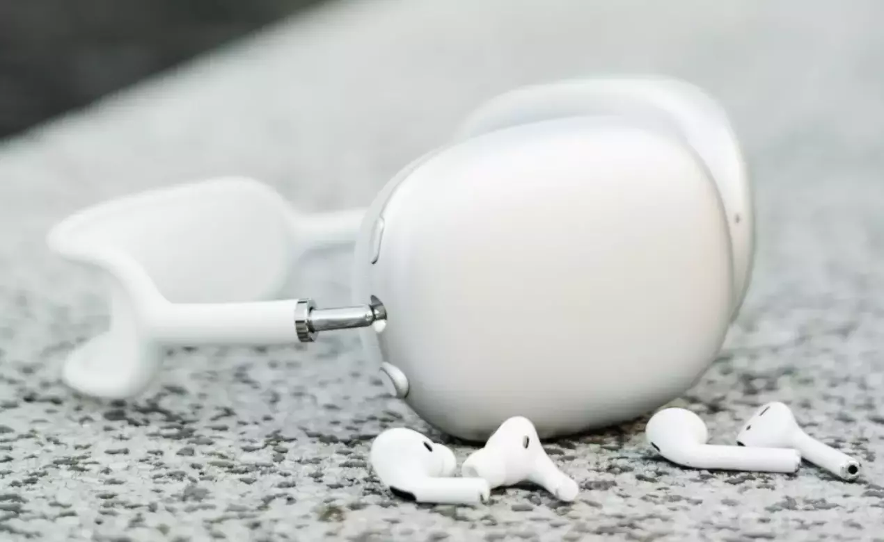 Airpods max
